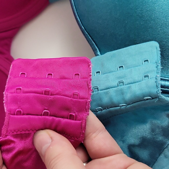 (2) Vanity Fair Bras Size 38C - Picture 7 of 8